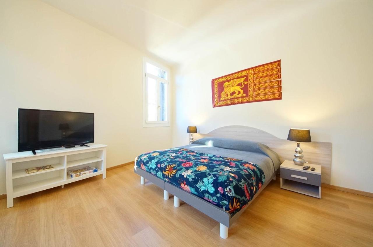 Ca' Circus 4 Rooms Wi-Fi Fibre Veneza Exterior foto